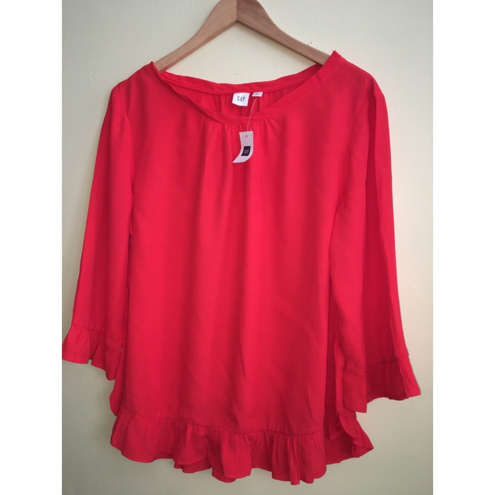 GAP SLEEVE BLOUSE 👚 NWT.